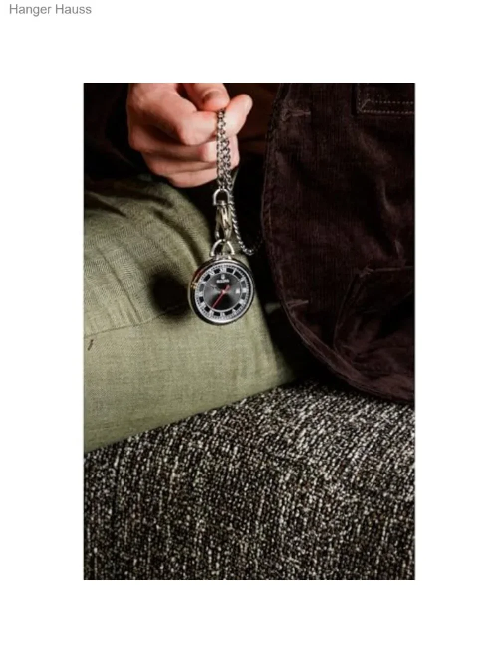 Classic Pocket Watch Quartz Stainless Steel Black Dial Detachable Chain